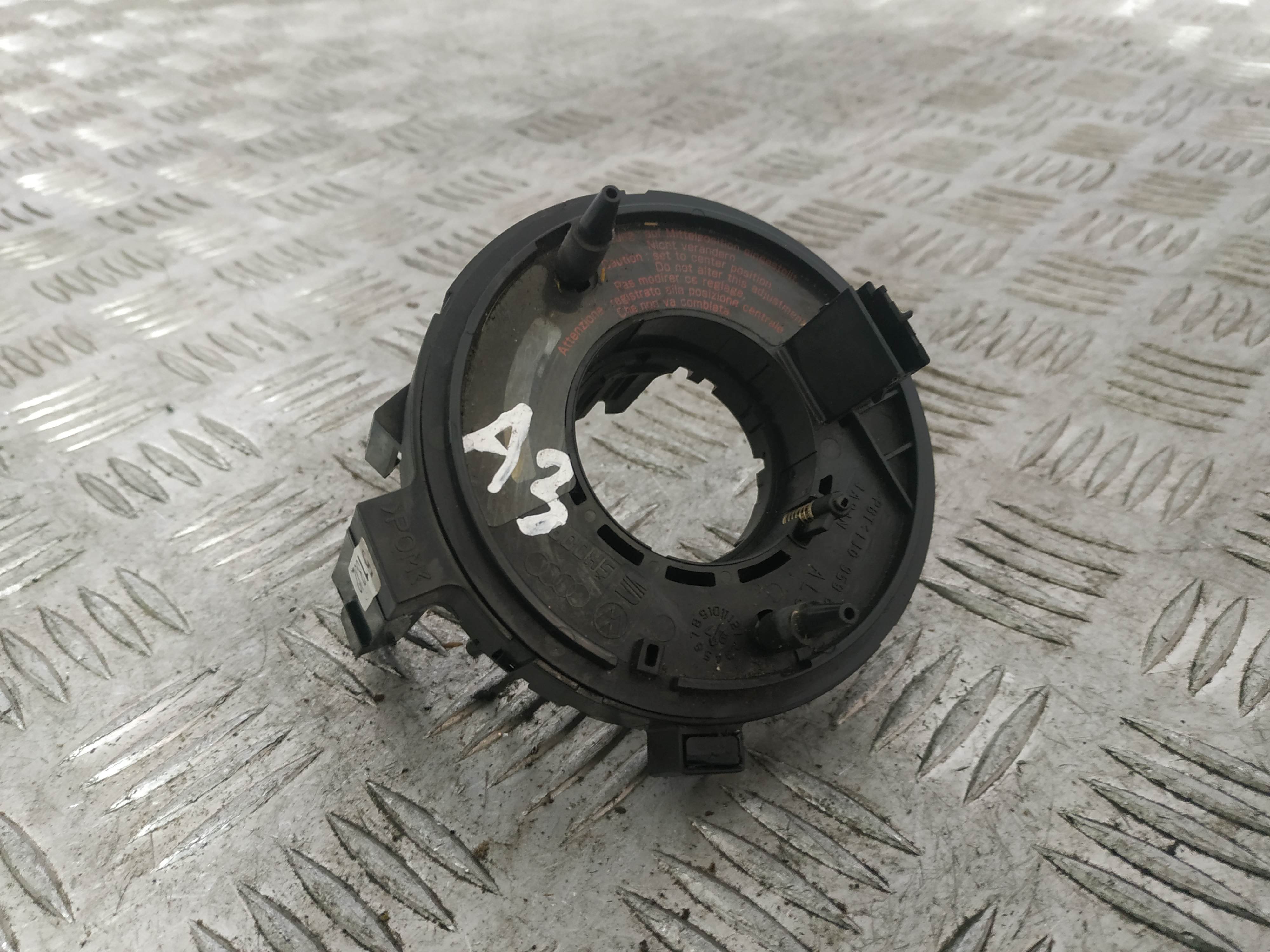 Audi A3 (8L1) Hatchback 1.9 TDI 90 (AGR) AIRBAG RING 1999 1J0959653 1J0959653|AUDI Audi A3 (8L1) Hatchback 1.9 TDI 90 (AGR) AIRBAG RING 1999 1J0959653 1J0959653|AUDI