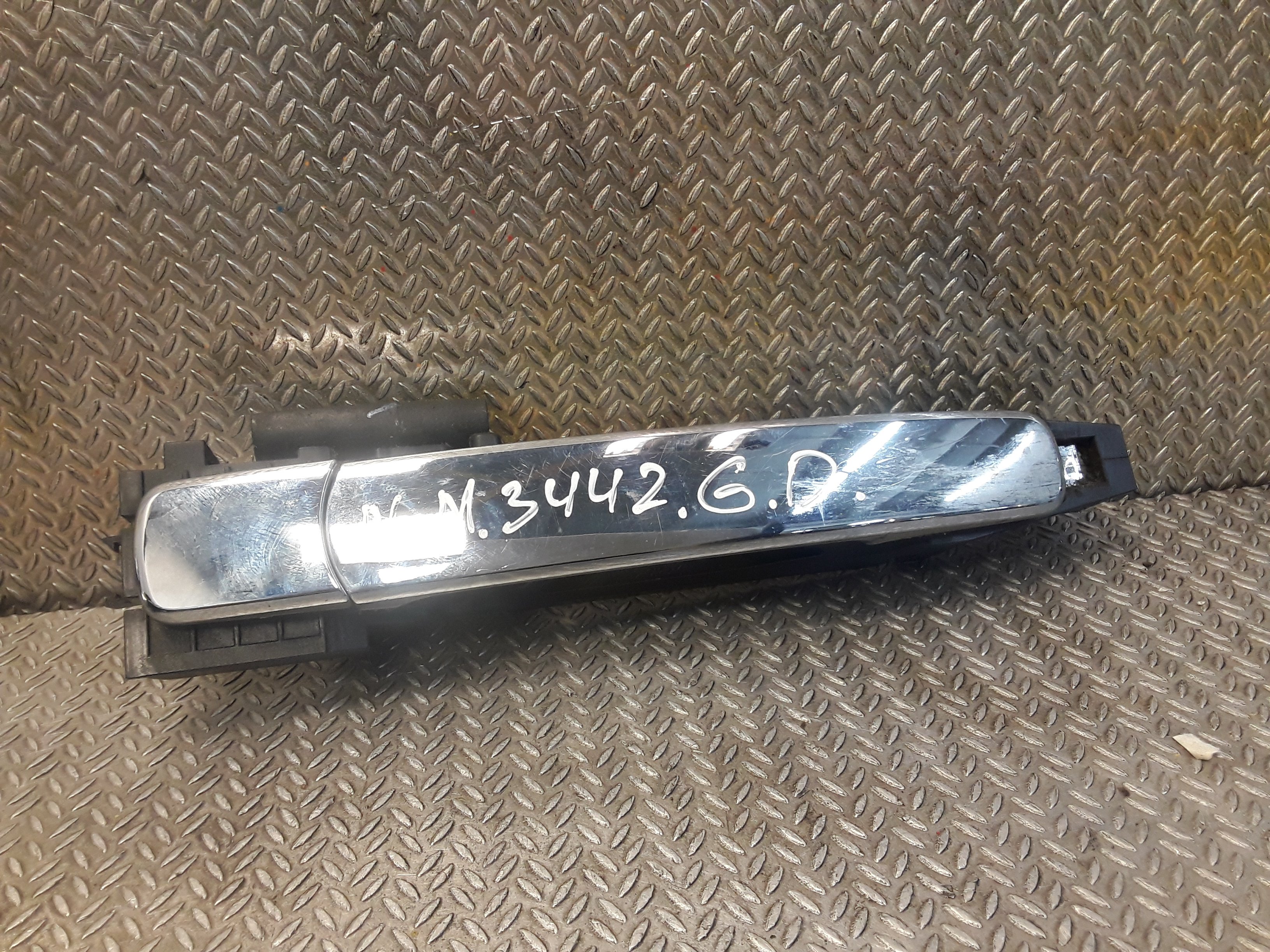 Nissan Murano (Z50) SUV 3.5 V6 24V 4x4 (VQ35DE) DOOR HANDLE RIGHT REAR 2007
